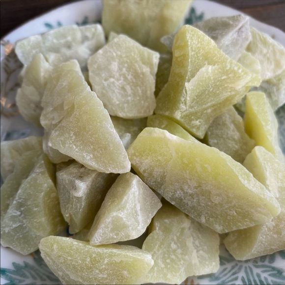 Raw Yellow Jade Chunks x3 - Picture 2 of 3